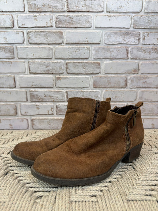 Carlos Booties, Brown, 8, Used - Good