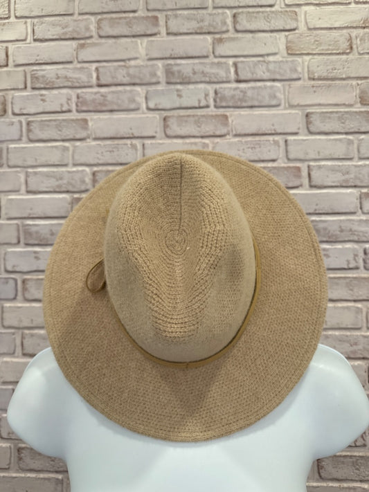 Universal Thread Hat, Beige, One Size, Used - Good