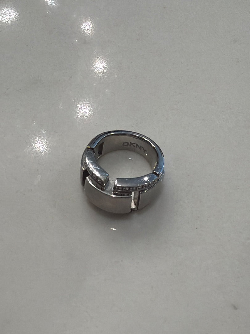 DKNY Ring, Silver, 5, Used - Good