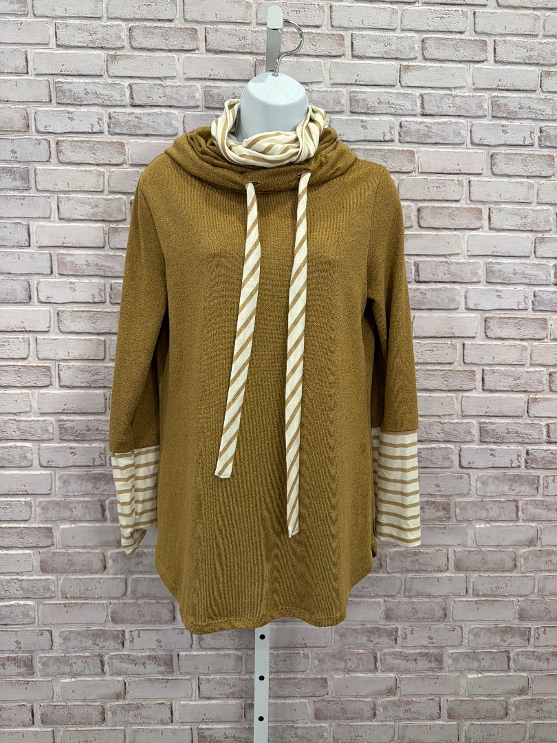 My Story Sweater, Orange/white, Small, Used - Good