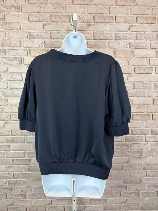 Skies are blue Shirt, Navy, Large, Used - Excellent