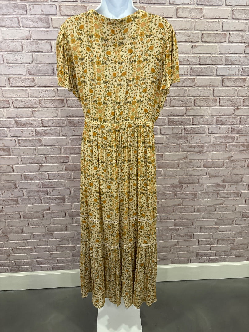 Cotton & Rye Outfitters Dress, Yellow/orange floral, Large, Used - Good
