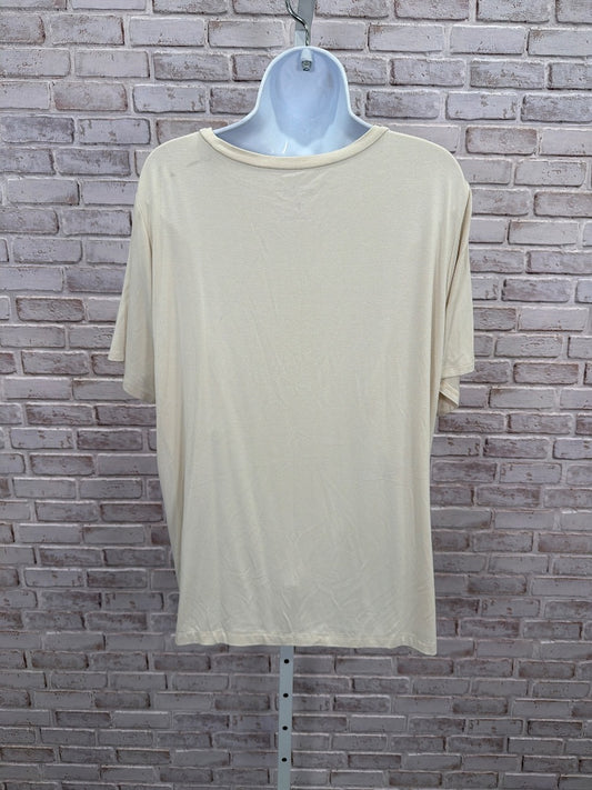 Grace & Lace Tee shirt, beige multi, Large, Used - Good