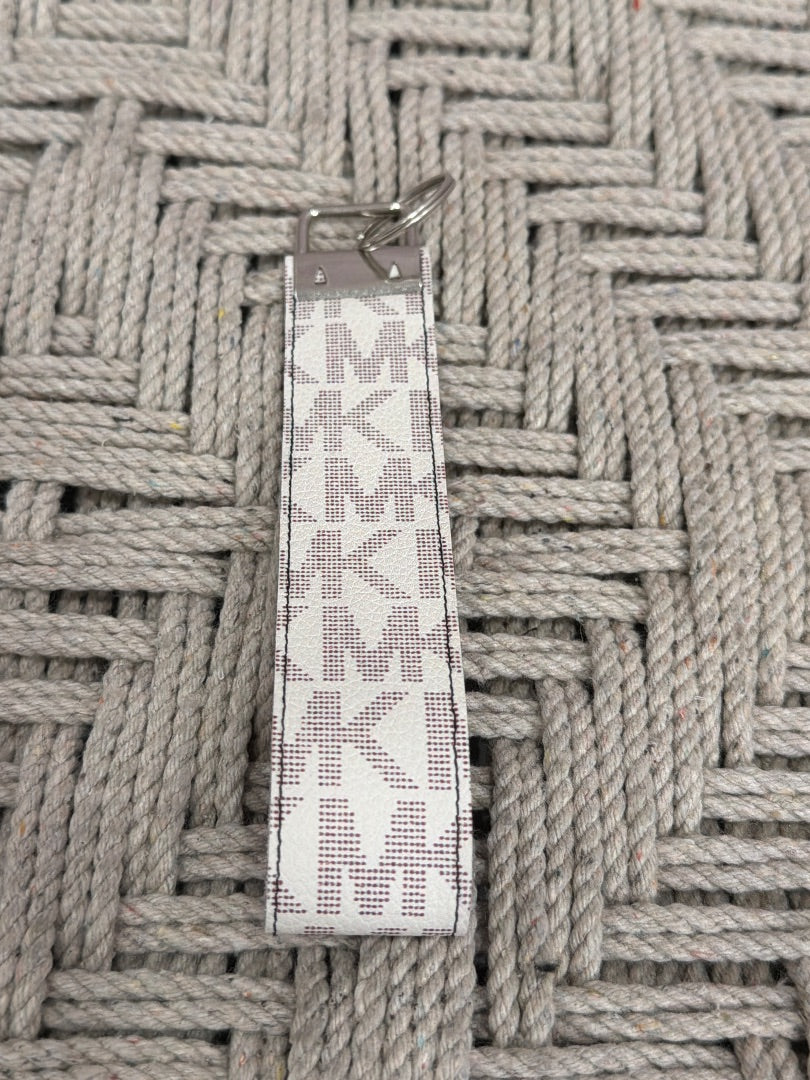 Michael Kors Keychan, White, One Size, Used - Good