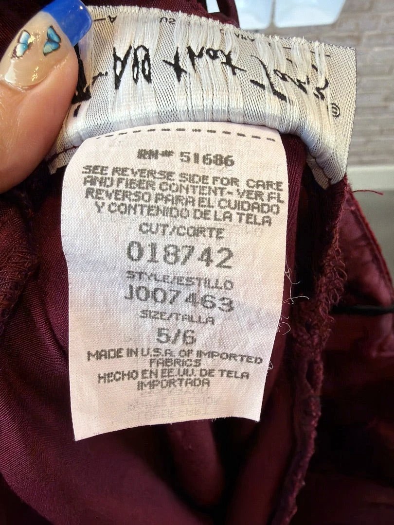 All That Jazz Dress – All That Jazz Dress, Maroon, 6, Used - Excellent