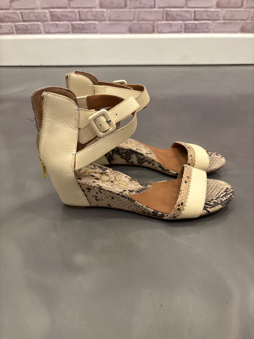 Nicole Heels, Snakeskin/white, 7, Used - Good