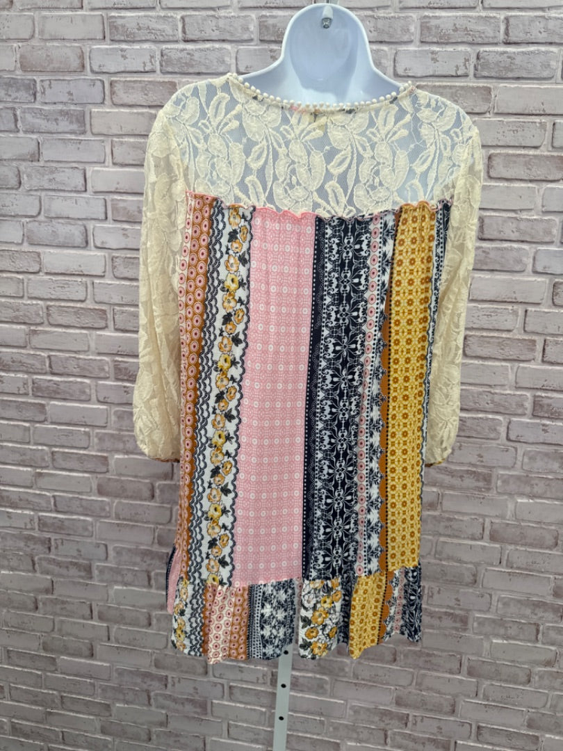 Kori Shirt, Multi, Large, Used - Good