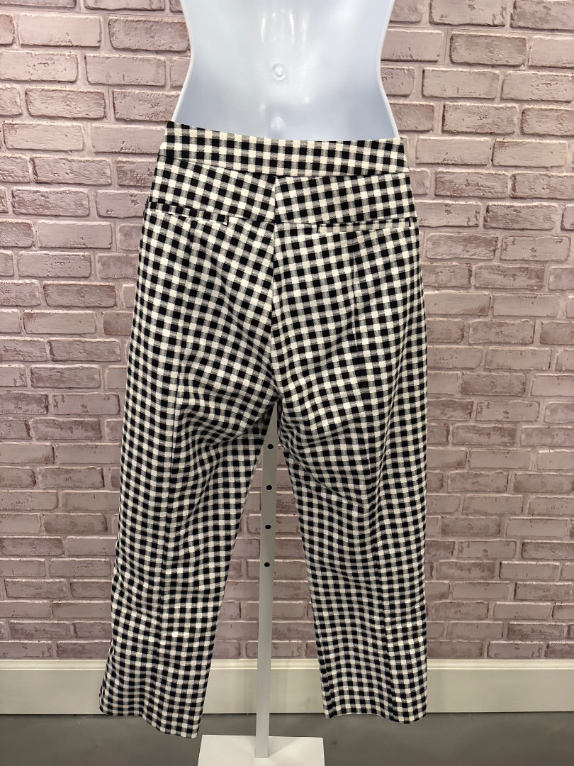 Adrianna Papell Capris, Black gingham, 8, Used - Good