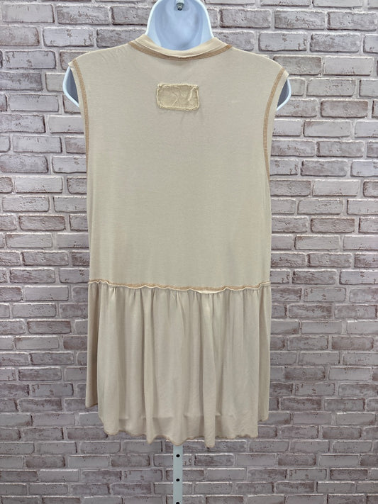 POL Shirt, Beige, Medium, Used - Good