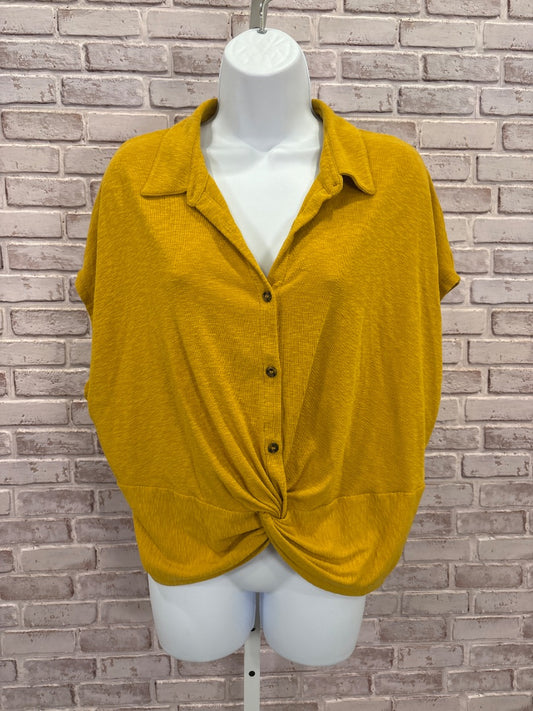 Marled Essentials Shirt, Yellow, XL, Used - Good