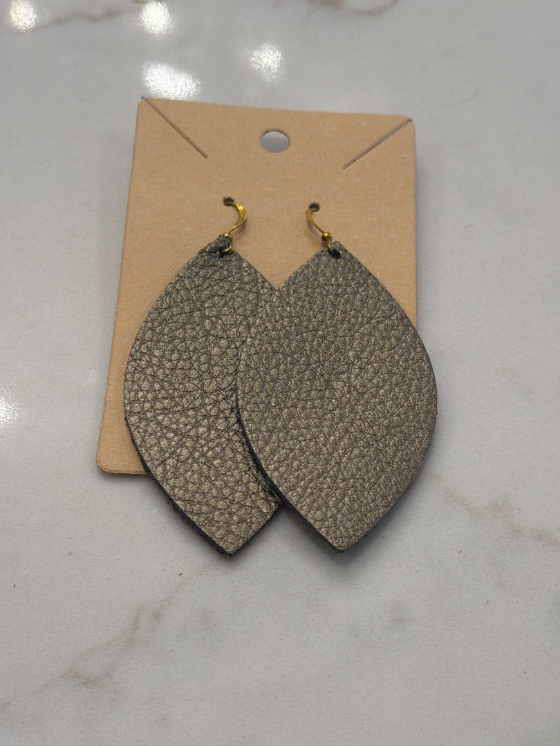 Various Earrings, Gold/bronze, One Size, Used - Good