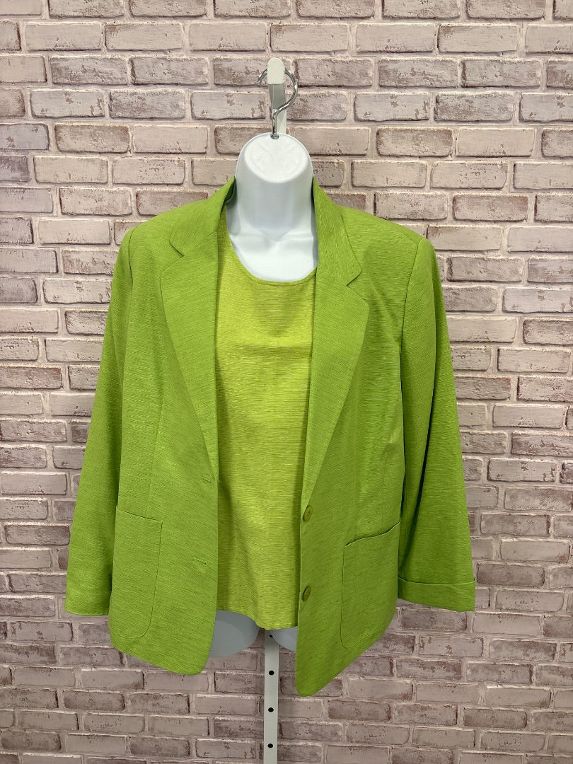 Sag harbor Matching Clothing Set, Green, Medium/8, Used - Good