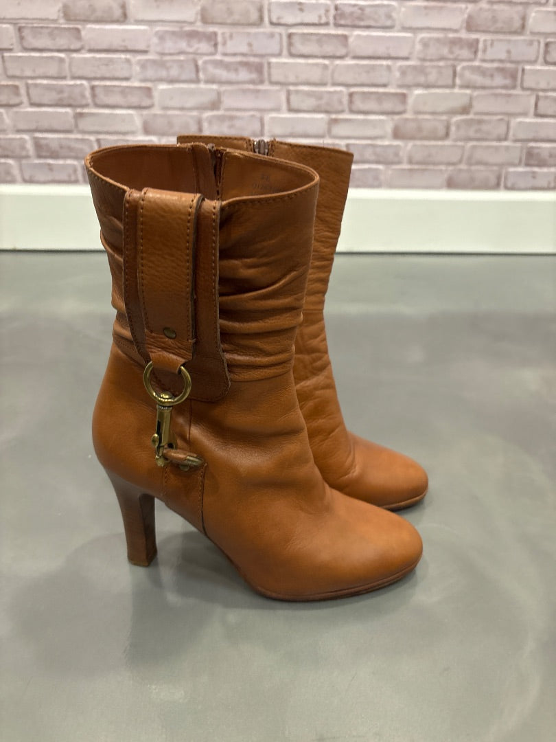 Coach Booties, Tan, 8, Used - Good