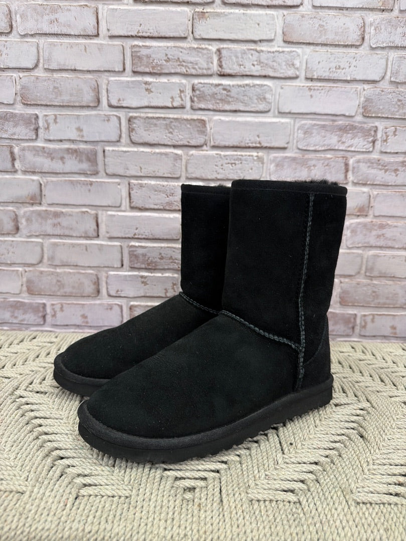 Ugg Boots, Black, 8, Used - Good