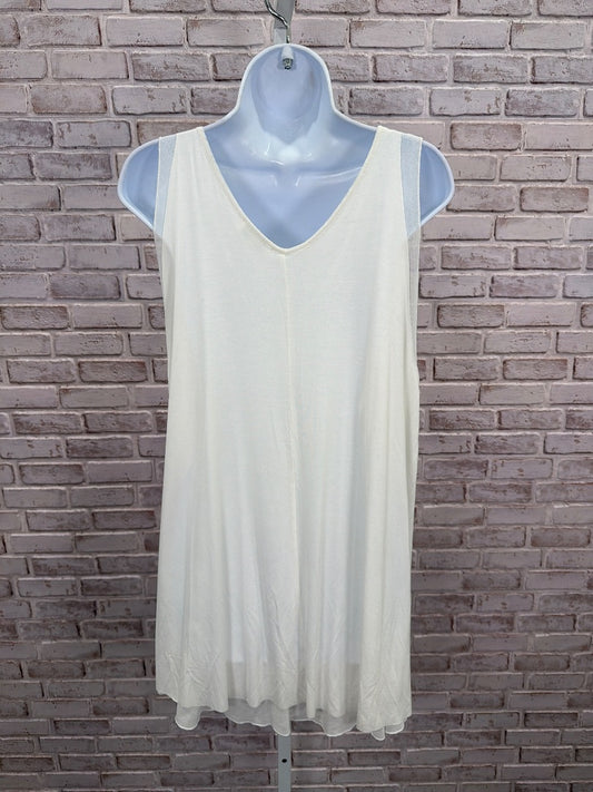Grace & Lace Tank, White, Large, Used - Good