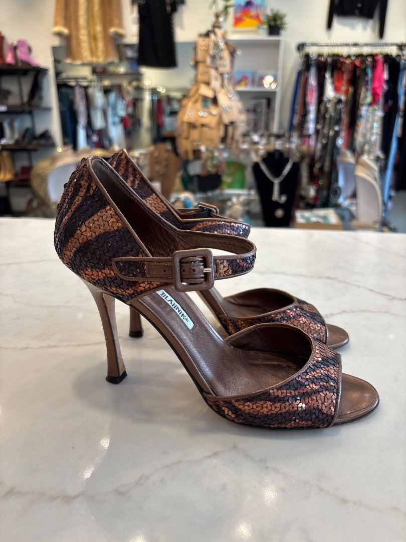 Manolo Blahnik Heels, bronze animal, 8.5