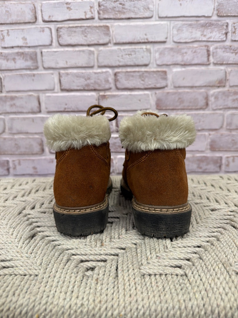 Northwest Territories Booties, Tan, 6, Used - Good