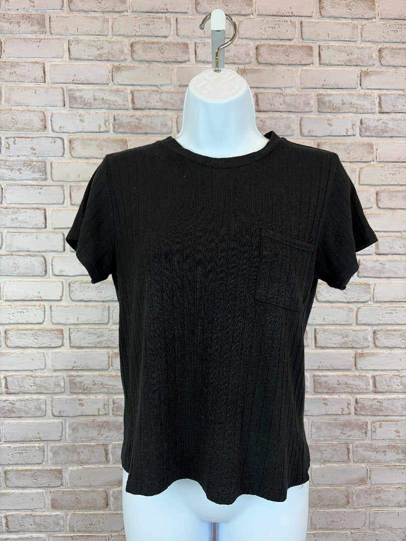 Grade & Gather Shirt, Black, Small, Used - Good