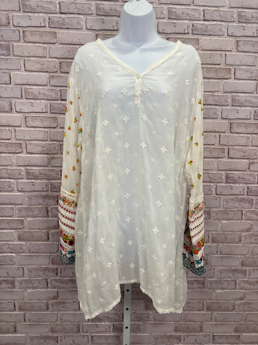 Johnny Was Shirt, White multi, XL, Used - Good