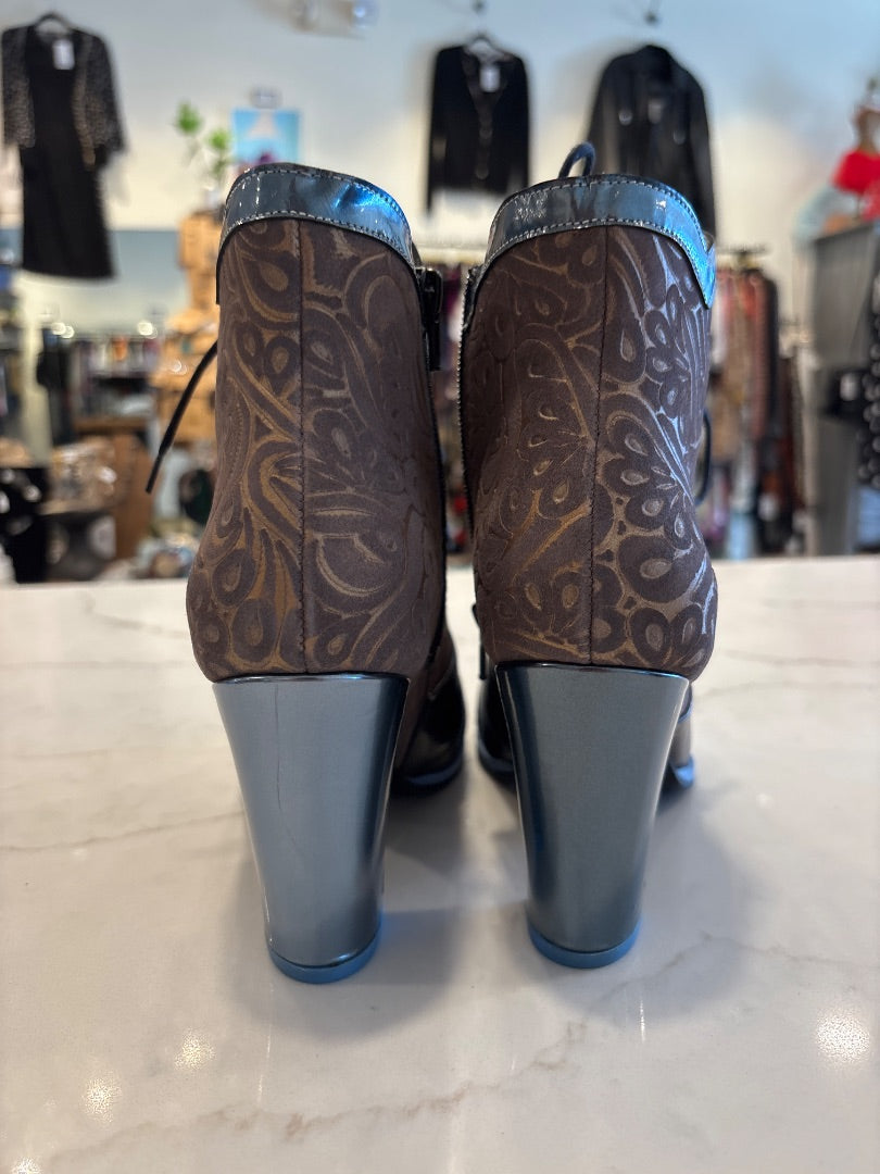 John Fluevog Booties, Brown/blue, 8.5