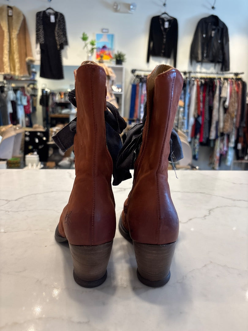 John Fluevog Gladstone Booties, Tan, 8.5
