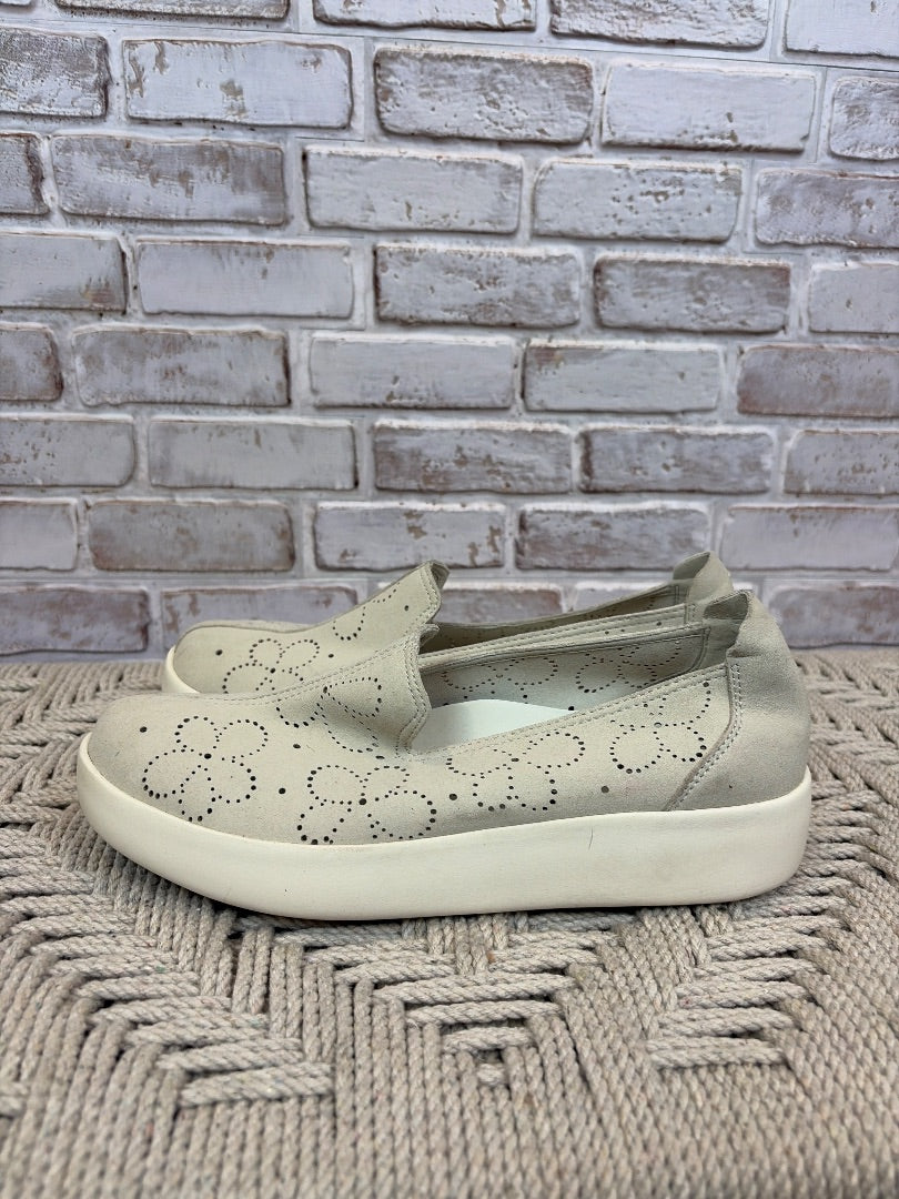 Otbt Sneakers, Beige, 9, Used - Good