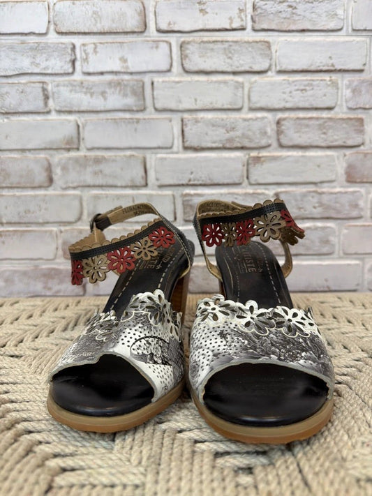 L’Artiste Floradacious Heels – Silver, Size 40 – Excellent Condition