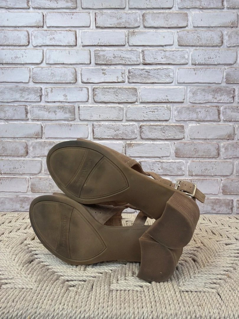 Franco Sarto Heels – Beige, Size 6.5 – Good Condition