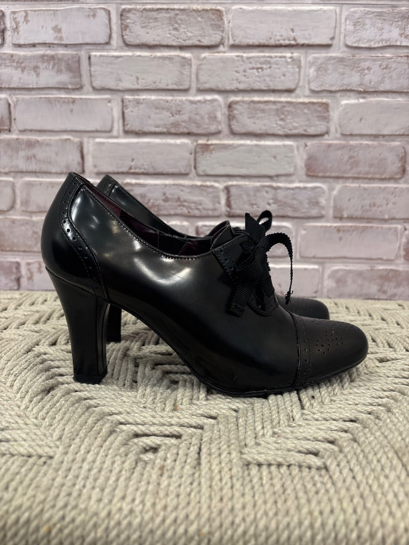 Alfani Clogs, Black, 6, Used - Fair