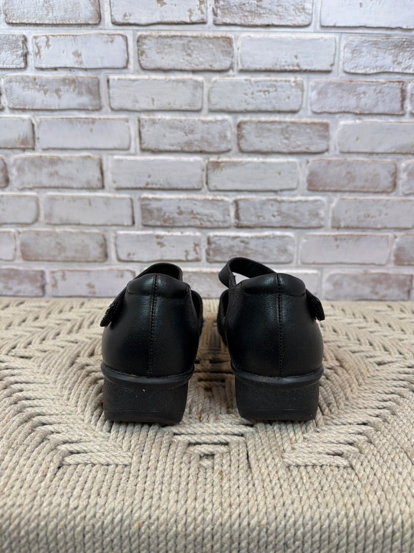 Revere Mary janes, Black, 39, Used - Good