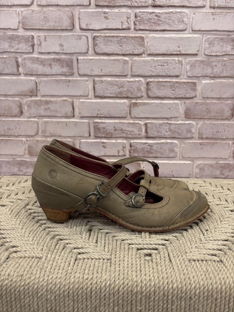 Neosens Clogs, Green, 40, Used - Good