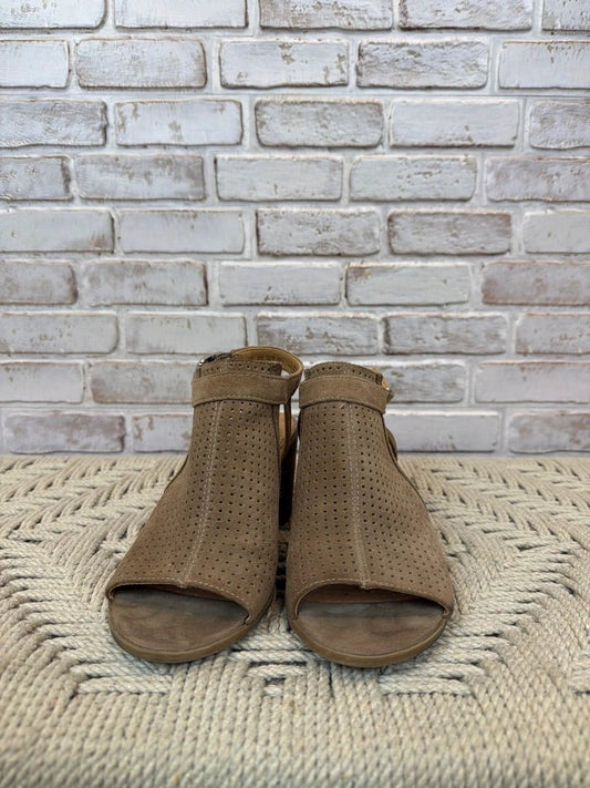 Franco Sarto Heels – Beige, Size 6.5 – Good Condition