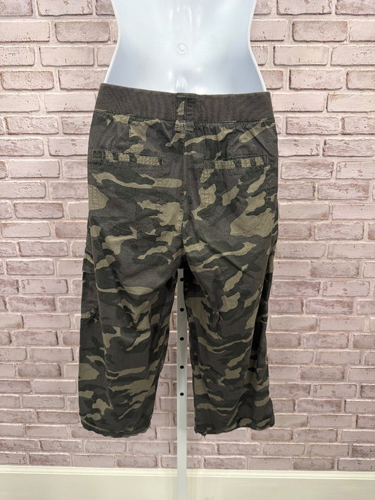Dash Capris, Camo, Medium, Used - Good