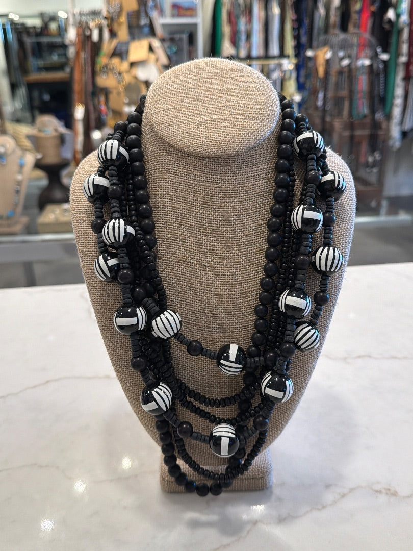 Various Necklace, Black/white, One Size, Used - Good