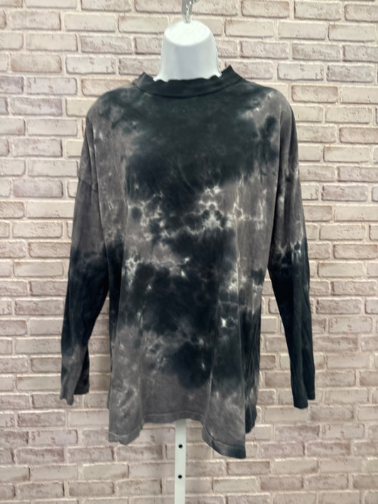 We the Free Shirt, Grey multi, Small, Used - Good