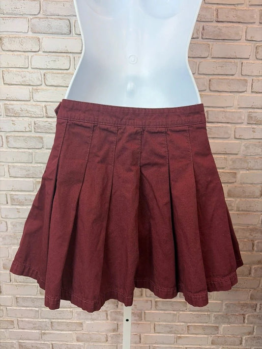 American Eagle Bottom - Skirt – American Eagle Pleated Mini Skirt, Maroon, 0, Used - Excellent