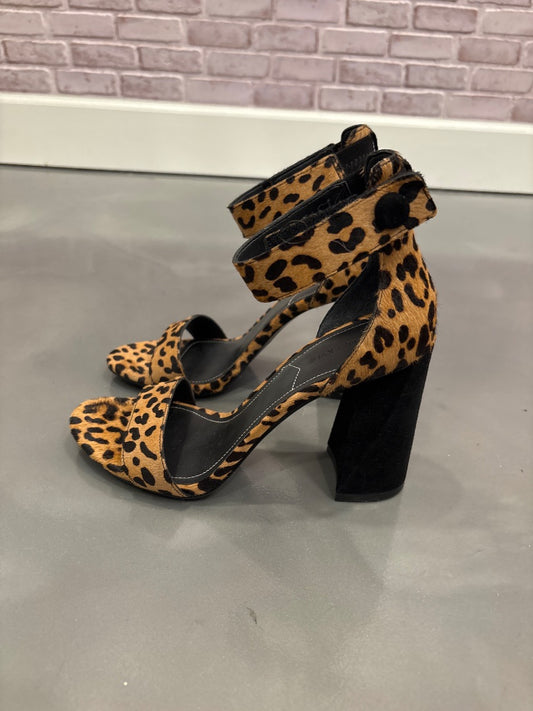 Kendall & Kylie Heels, Leopard, 8, Used - Good