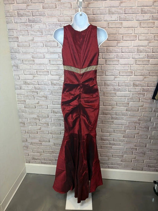 XCape Dress – XCape Dress, Maroon, 8, Used - Excellent