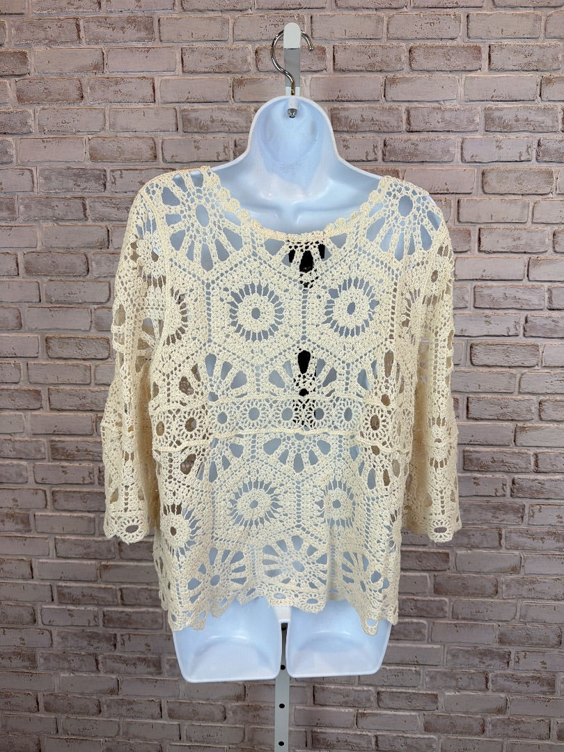 Liv los angeles Shirt, Cream, Small, New With Tags
