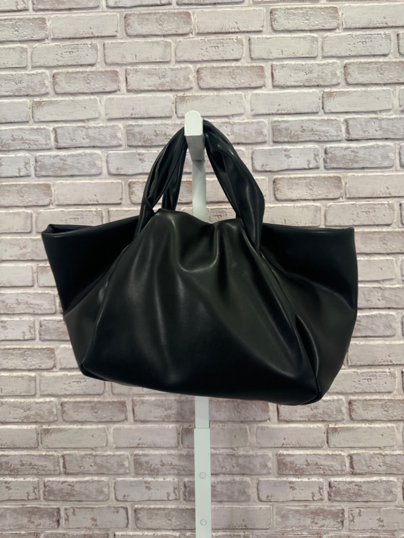 Urban expressions Handbag, Black, One Size, Used - Good