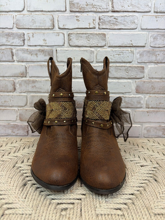 Not rated Cowgirl boots, Brown, 10, Used - Good
