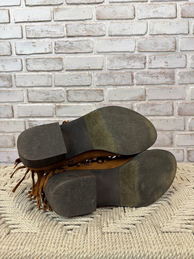 Adriana New York Shoes - Boots – Adriana New York Leonard-46 Studded Fringe Cowgirl Boots, Tan, 9, Used - Excellent