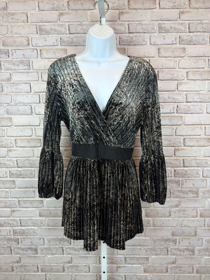 Nine West Shirt, Multi, Large, Used - Good