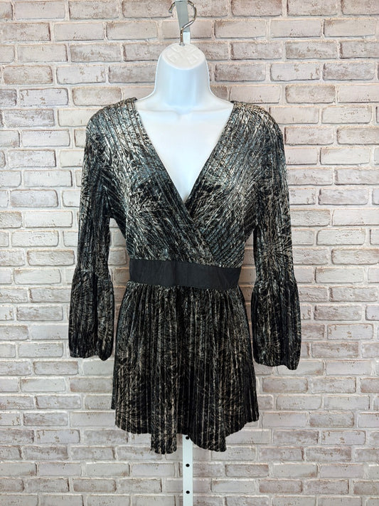 Nine West Shirt, Multi, Large, Used - Good