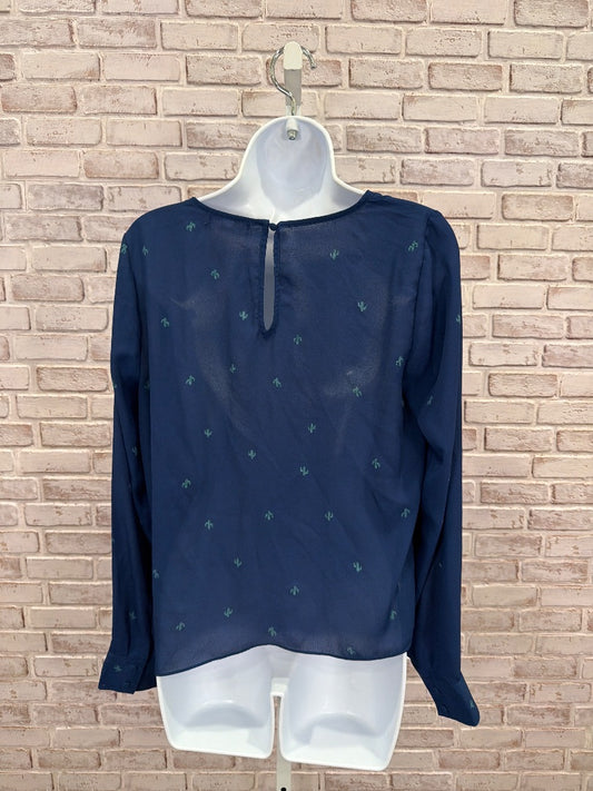 Socialite Shirt, Navy multi, Medium, Used - Good