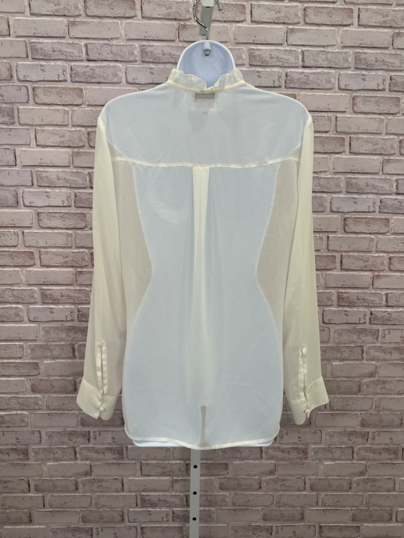 Express Shirt, White, Medium, Used - Good