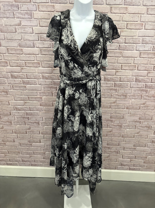 Nightway Dress, Black/white, Medium, New With Tags