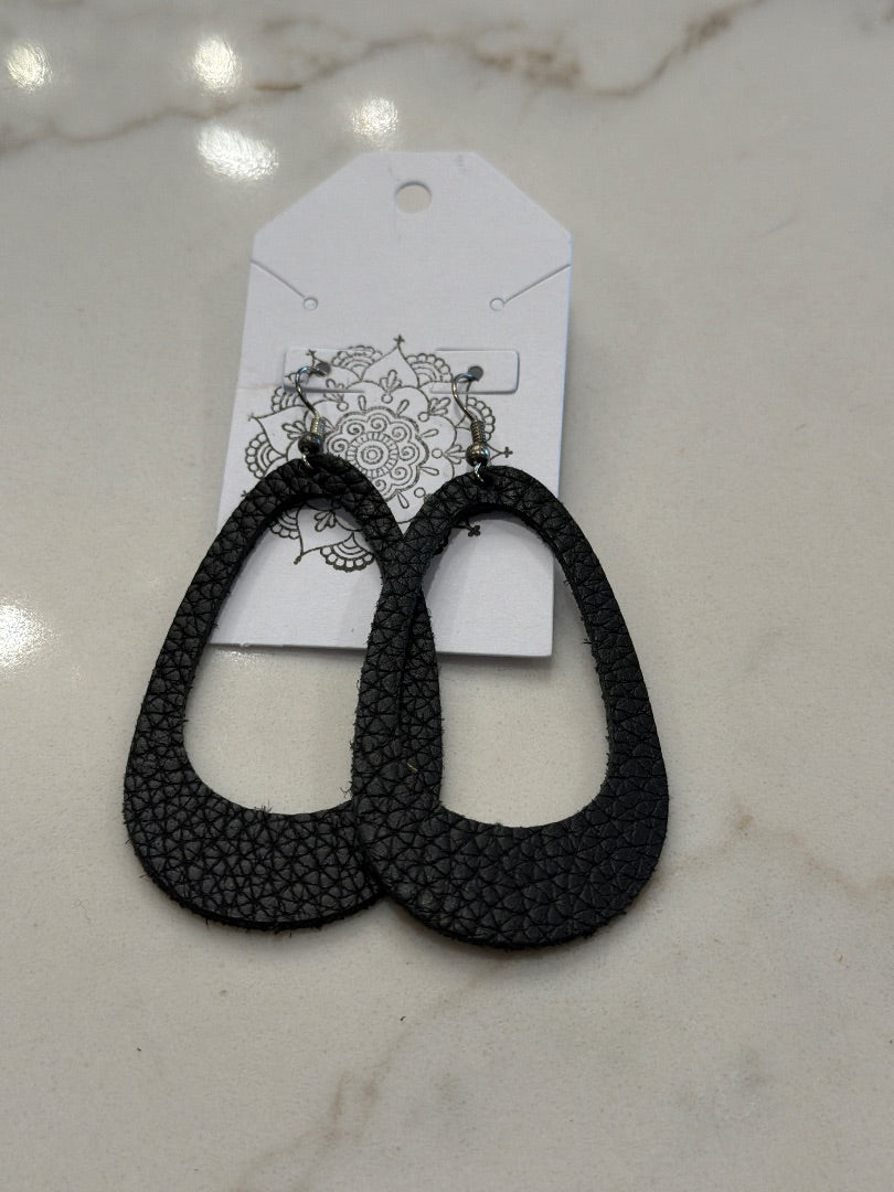 Various Earrings, Black, One Size, Used - Good