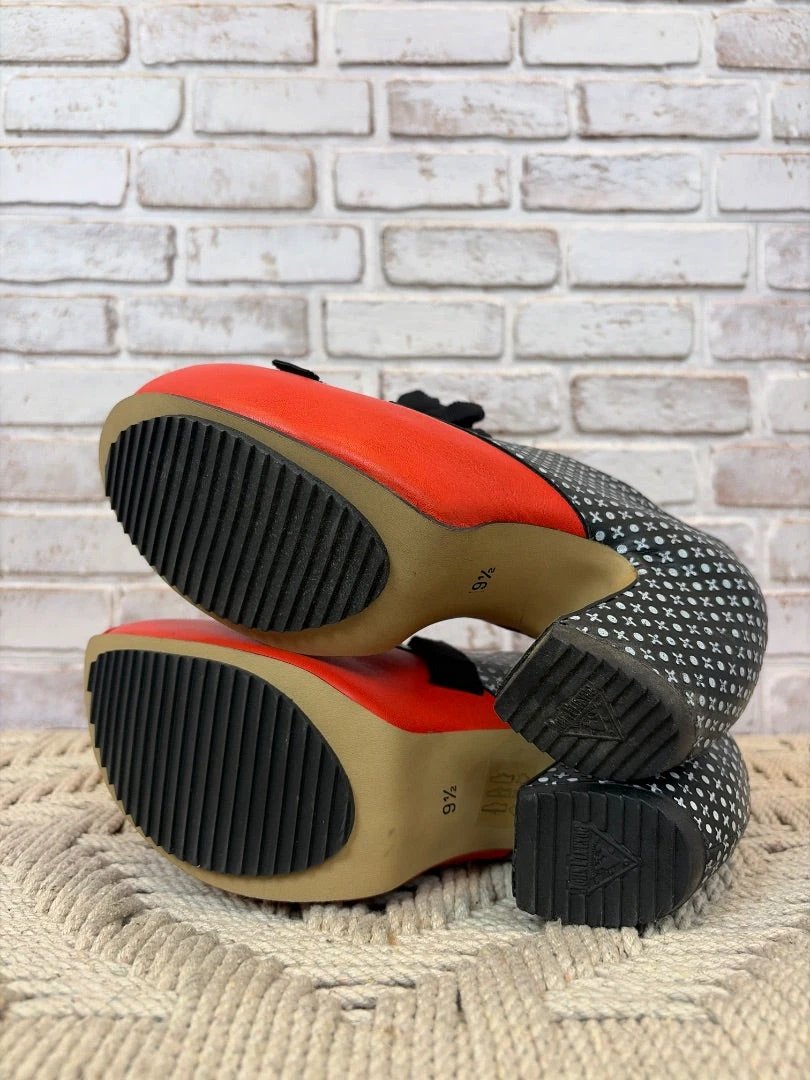 John Fluevog Prepare Lace Up Shoes – Berry Dots, Size 9.5 – Brand New Condition