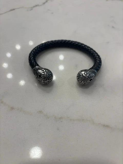 Various Jewelry - Bracelet – Various Bracelet, Black/silver, One size, Used - Excellent